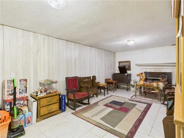 $300,000 | 4804 Old Lexington Road, Asheboro, NC 27205