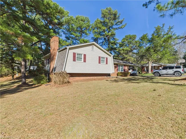$300,000 | 4804 Old Lexington Road, Asheboro, NC 27205