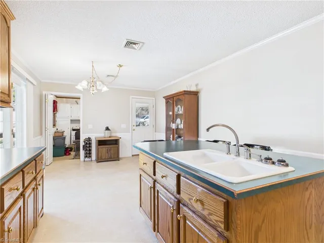 $300,000 | 4804 Old Lexington Road, Asheboro, NC 27205