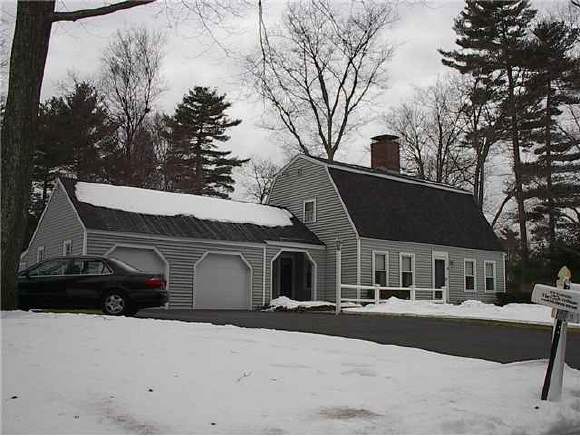 4 Thayer Road Kingston, NH 03848 - Photo 1 of 1