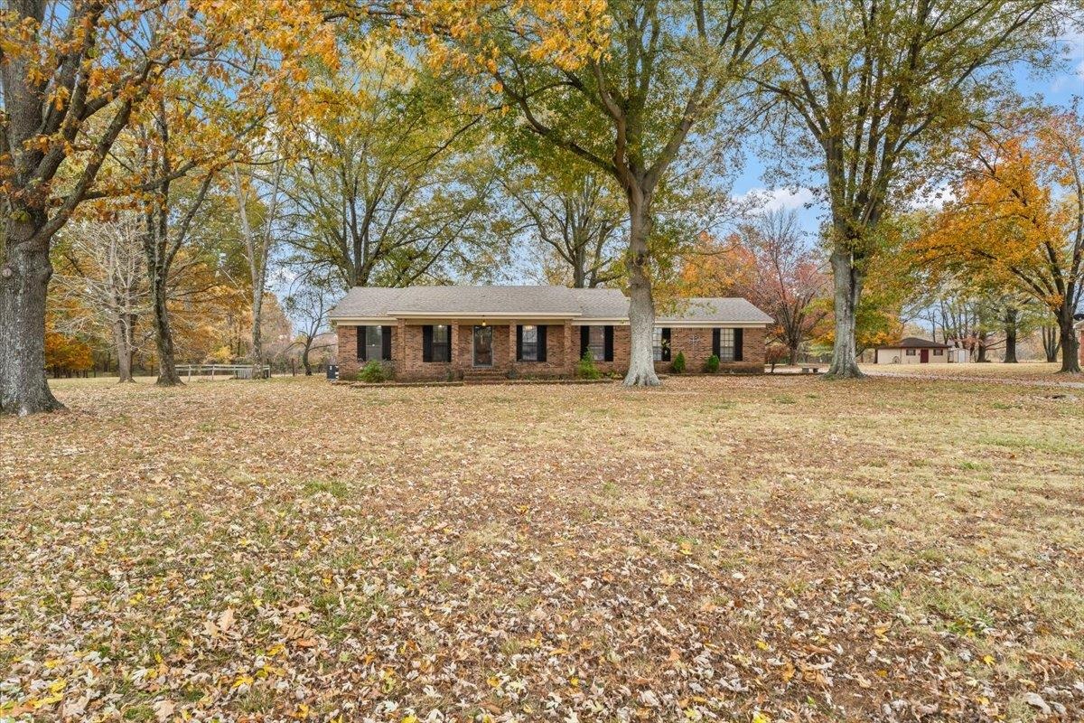 10060 Rosemark Road Atoka, TN 38004 - Photo 3 of 26 a view of a house with a yard