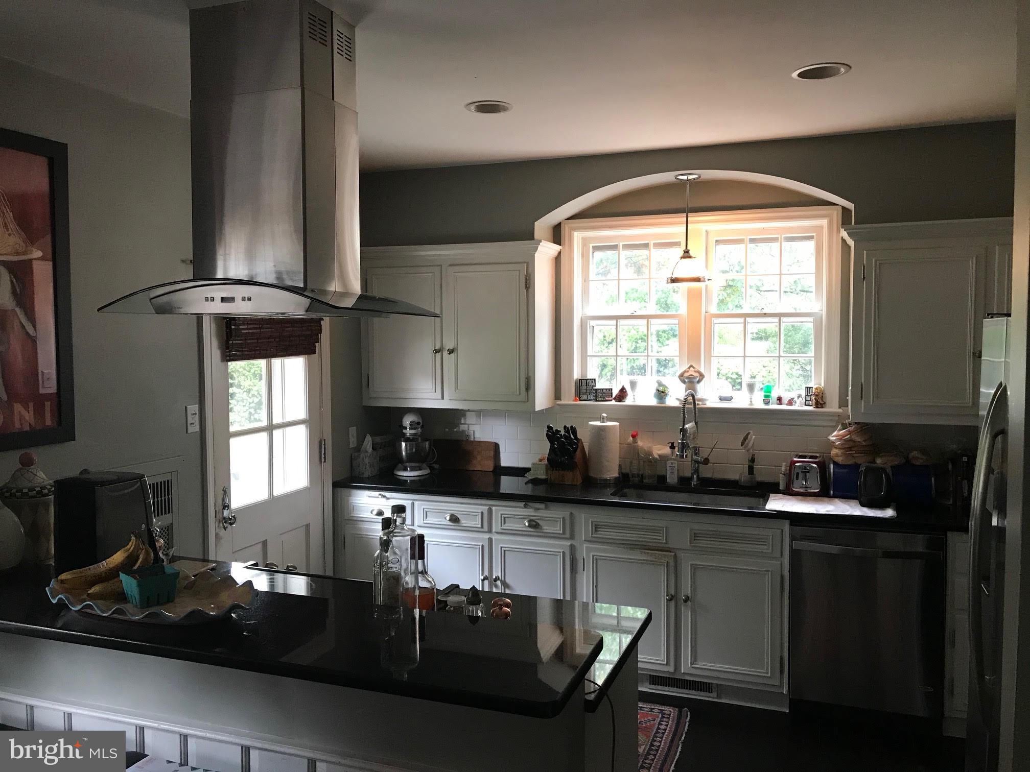 371 Grand View Road Pottstown, PA 19464 - Photo 8 of 18 Gallery Image 8