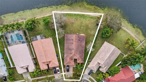$675,000 | 13262 Northwest 15th Street, Pembroke Pines, FL 33028