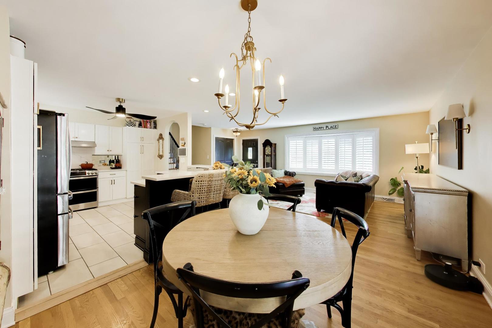 116 West Central Road Arlington Heights, IL 60005 - Photo 9 of 35 Gallery Image 9