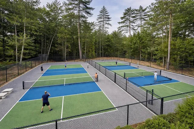 $399,990 | 12846 Meadow Wind Way, Conroe, TX 77302