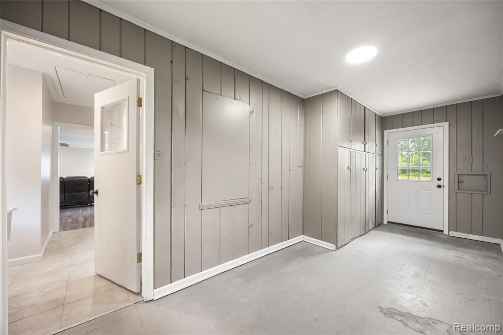 701 Pointe Tremble Road Algonac, MI 48001 - Photo 18 of 41