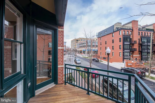 $1,579,000 | 1662 North Quinn Street, Arlington, VA 22209