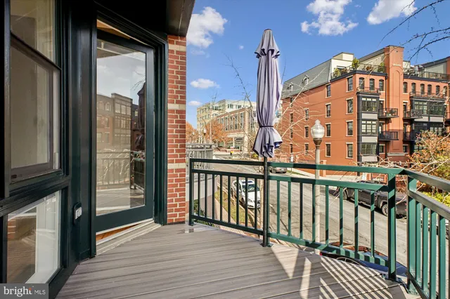 $1,579,000 | 1662 North Quinn Street, Arlington, VA 22209