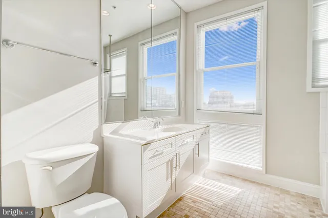 $1,579,000 | 1662 North Quinn Street, Arlington, VA 22209