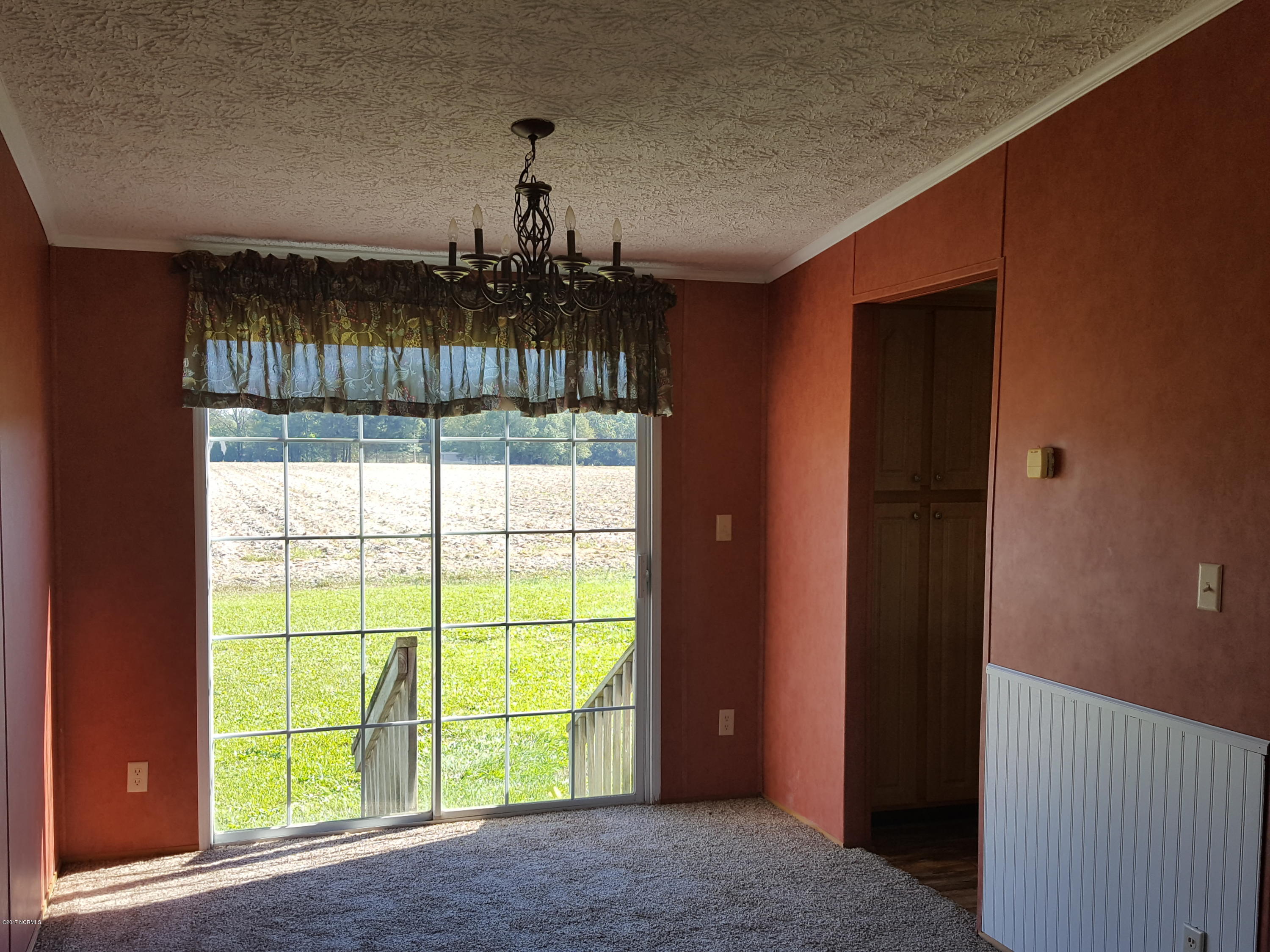 559 Kleber Croom Road Kinston, NC 28504 - Photo 4 of 13 20171020_114451
