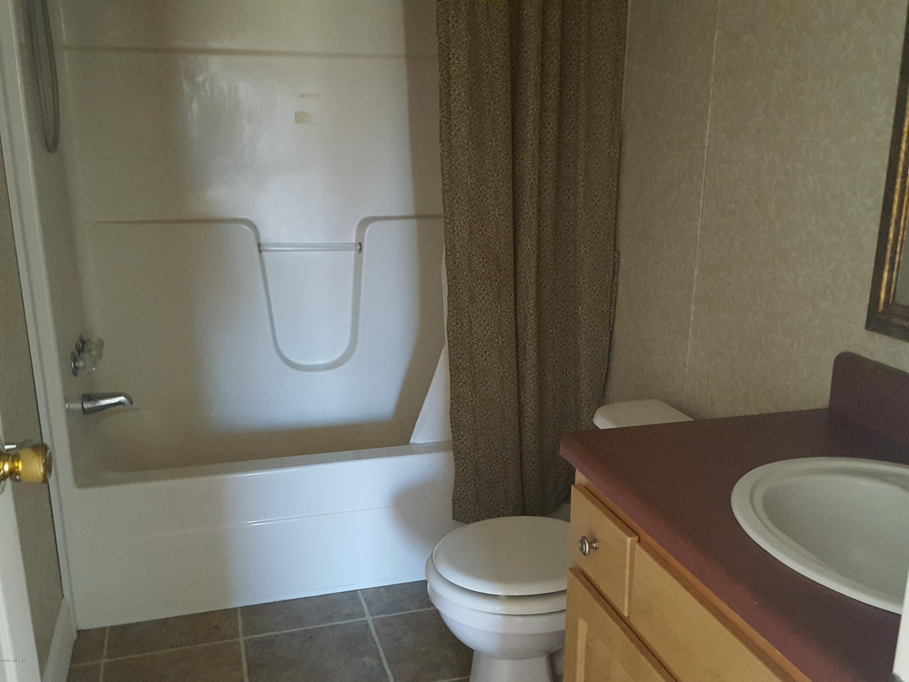 559 Kleber Croom Road Kinston, NC 28504 - Photo 9 of 13 20171020_114826