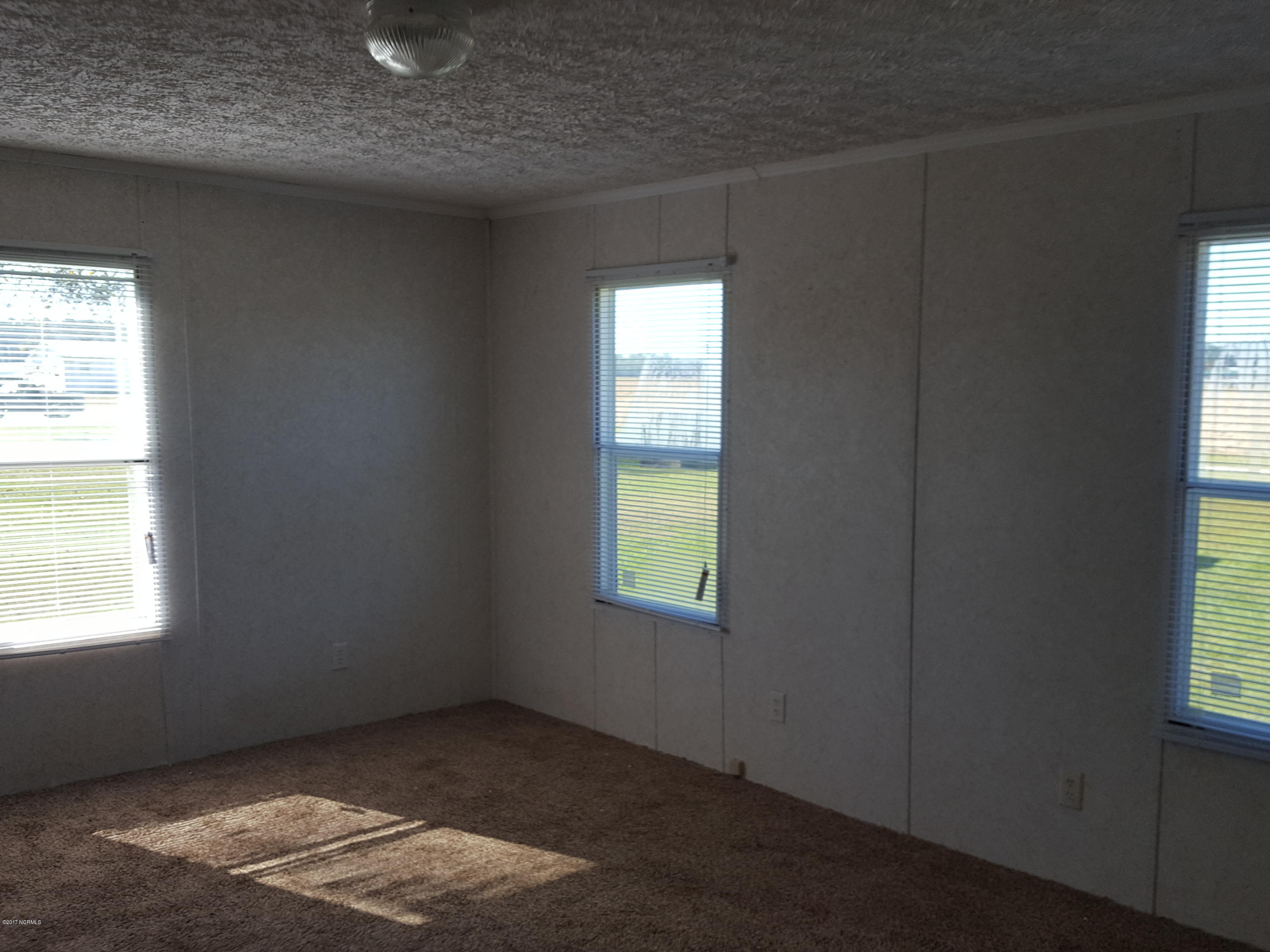 559 Kleber Croom Road Kinston, NC 28504 - Photo 10 of 13 20171020_114953