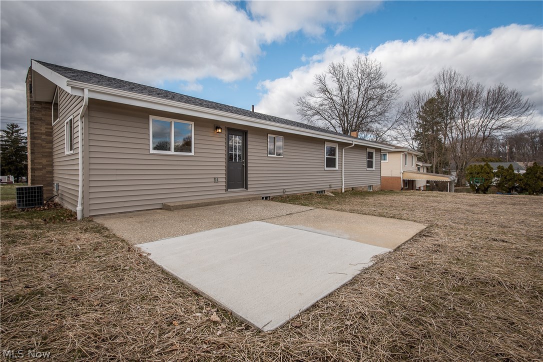 2194 Springfield Center Road Akron, OH 44312 - Photo 26 of 26 Rear exterior