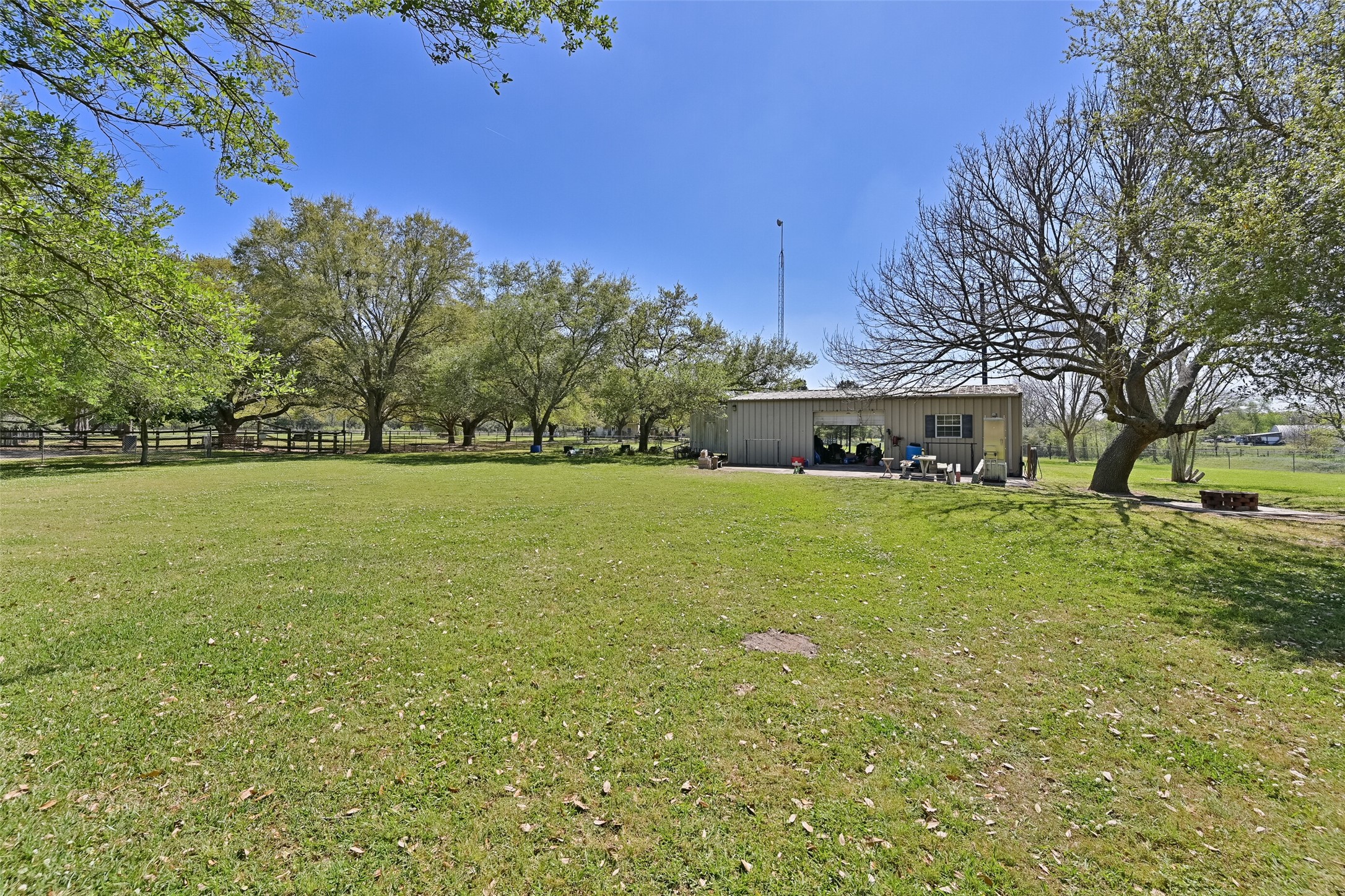 1 Wolfe Lane Manvel, TX 77578 - Photo 37 of 45