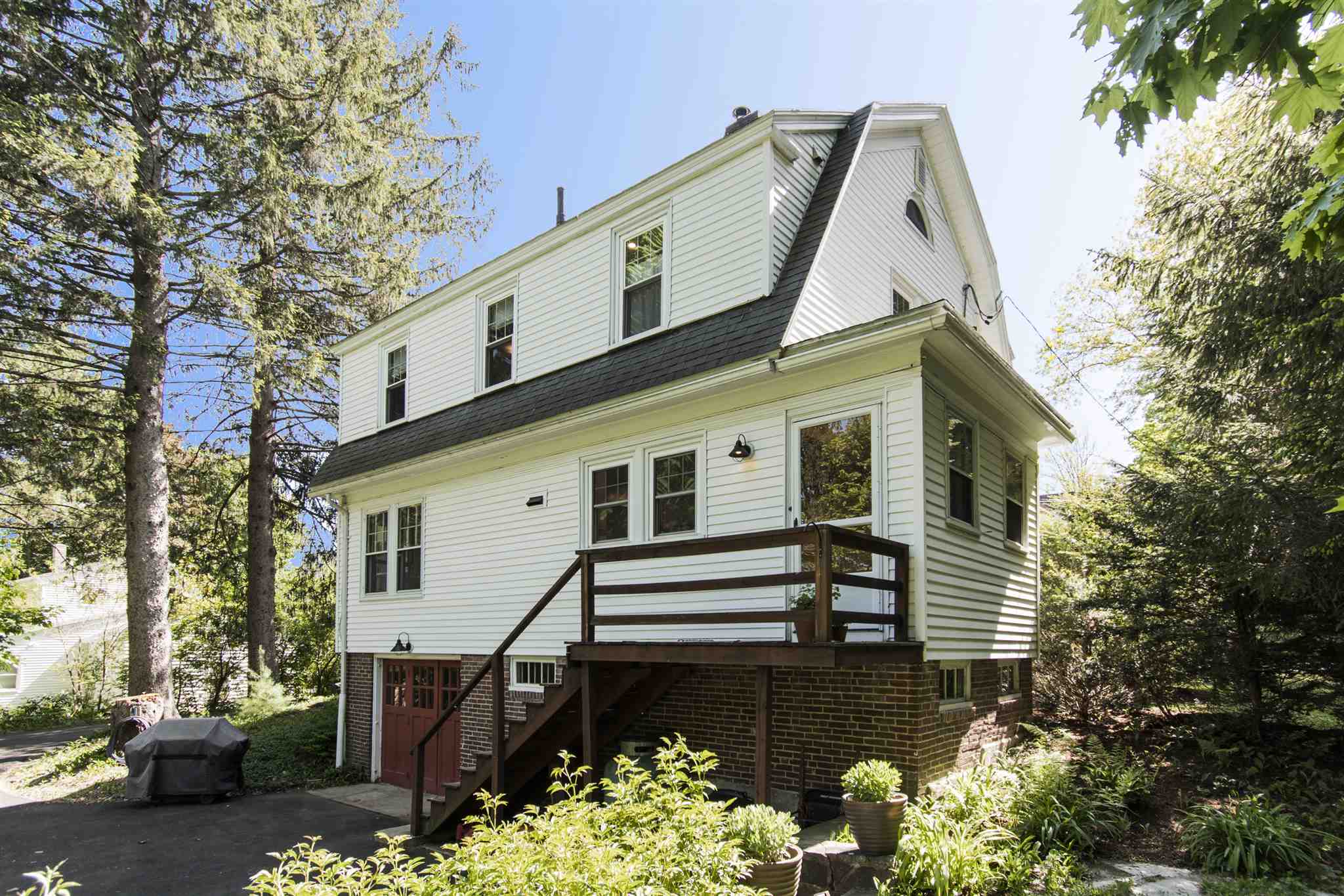 8 Bayview Road Durham, NH 03824 - Photo 4 of 40 Gallery Image 4