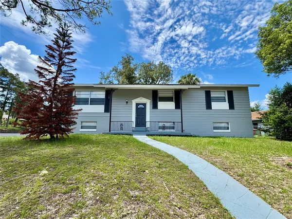 $379,900 | 6802 Nawadaha Boulevard, Orlando, FL 32818