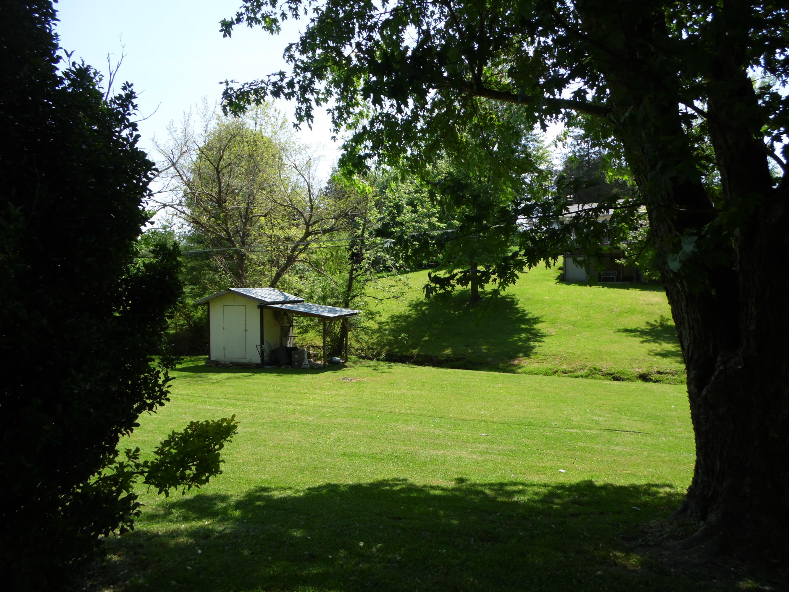 367 Eagle Bluff Road Jacksboro, TN 37757 - Photo 7 of 36 SAM_0985