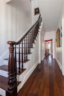 $5,800,000 | 11 Main Street, Stonington, CT 06378