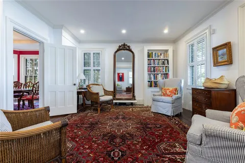 $5,800,000 | 11 Main Street, Stonington, CT 06378