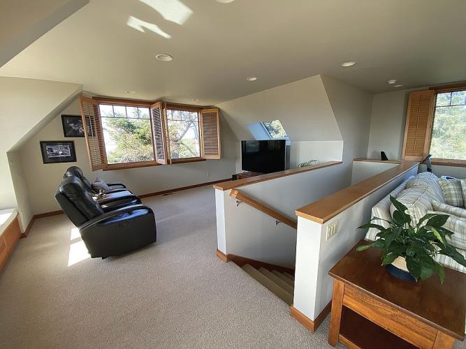 25 Spouting Whale Lane Gleneden Beach, OR 97388 - Photo 11 of 35