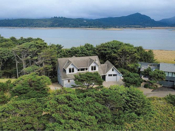 25 Spouting Whale Lane Gleneden Beach, OR 97388 - Photo 28 of 35