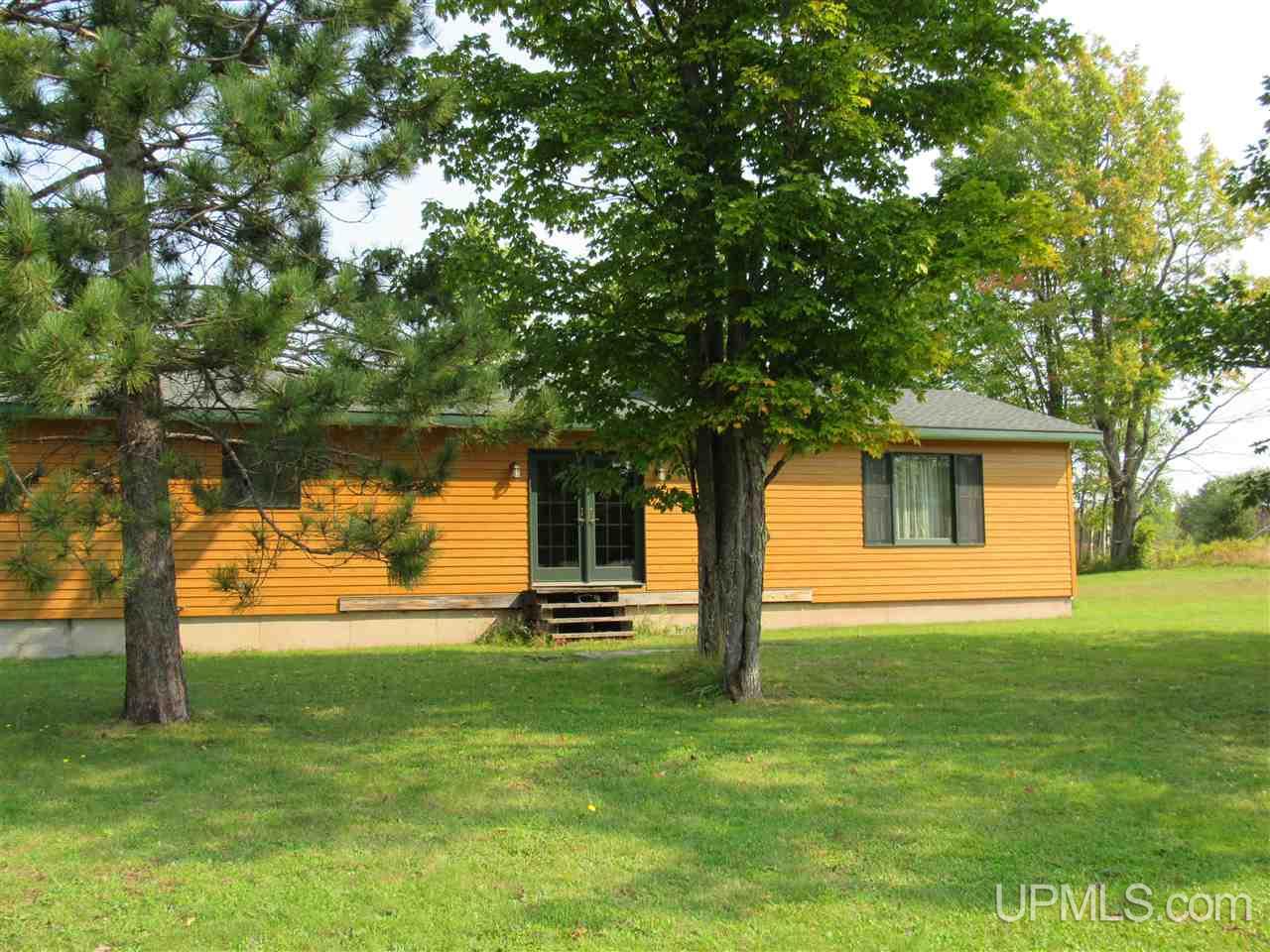 17357 Aura Road Lanse, MI 49946 - Photo 3 of 44 Gallery Image 3
