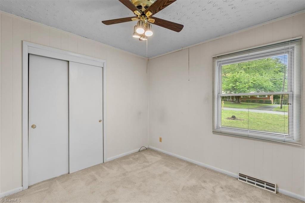 3404 Rolling Road High Point, NC 27265 - Photo 22 of 29