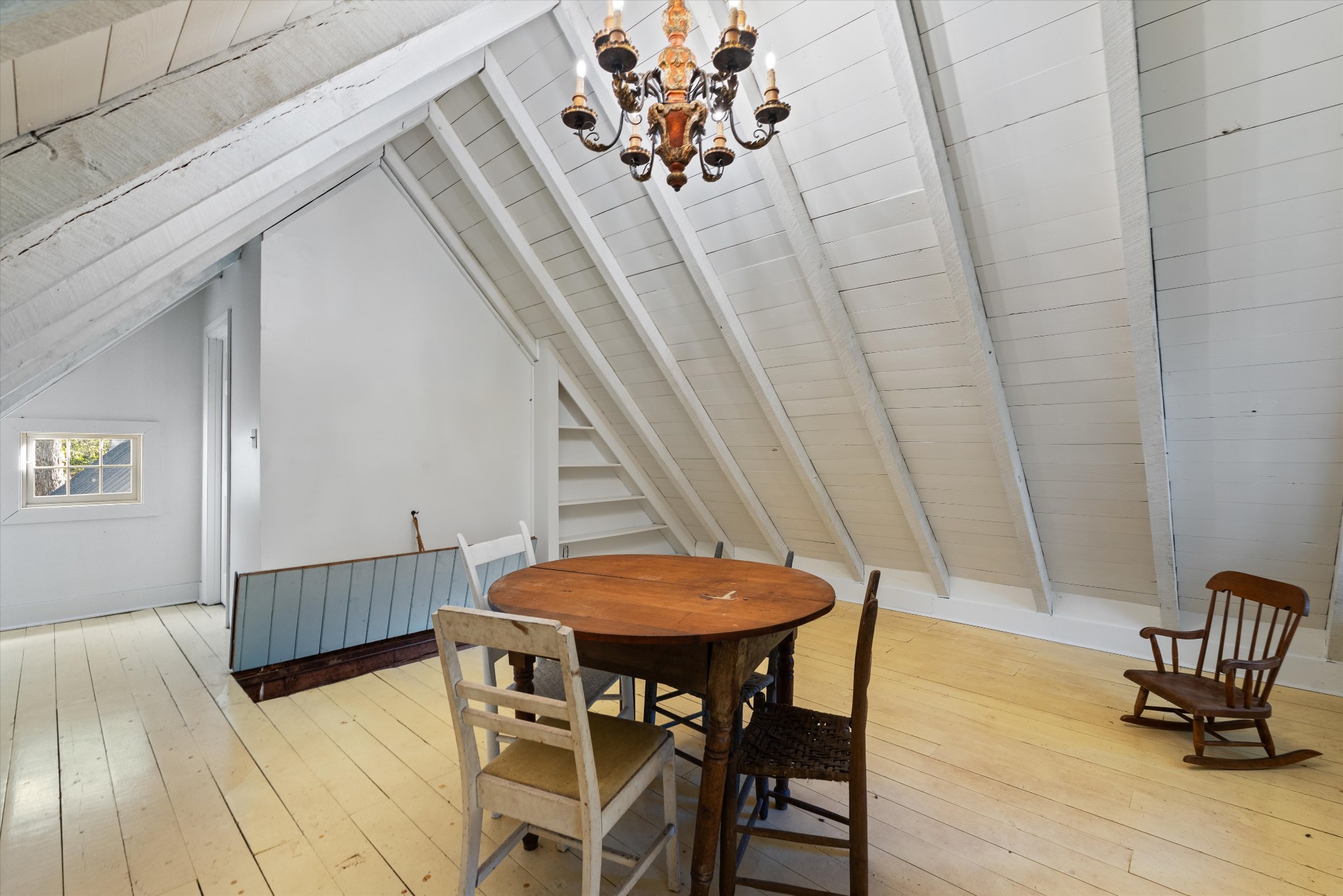 5180 Fire Tower Road Franklin, TN 37064 - Photo 50 of 98 a view of a dining room with furniture and wooden floor