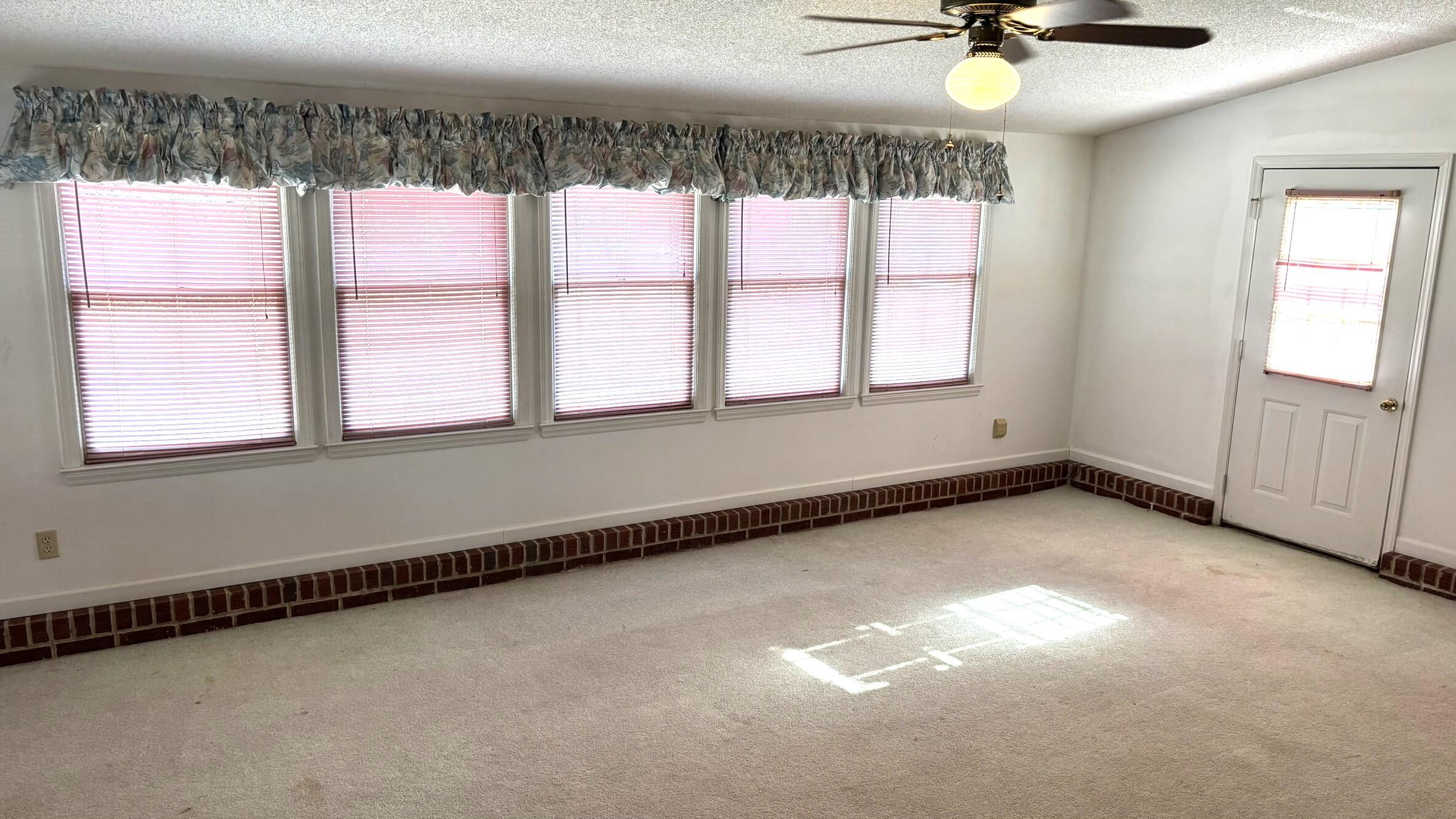 772 Hillsboro Road Orangeburg, SC 29118 - Photo 27 of 36 Sunroom