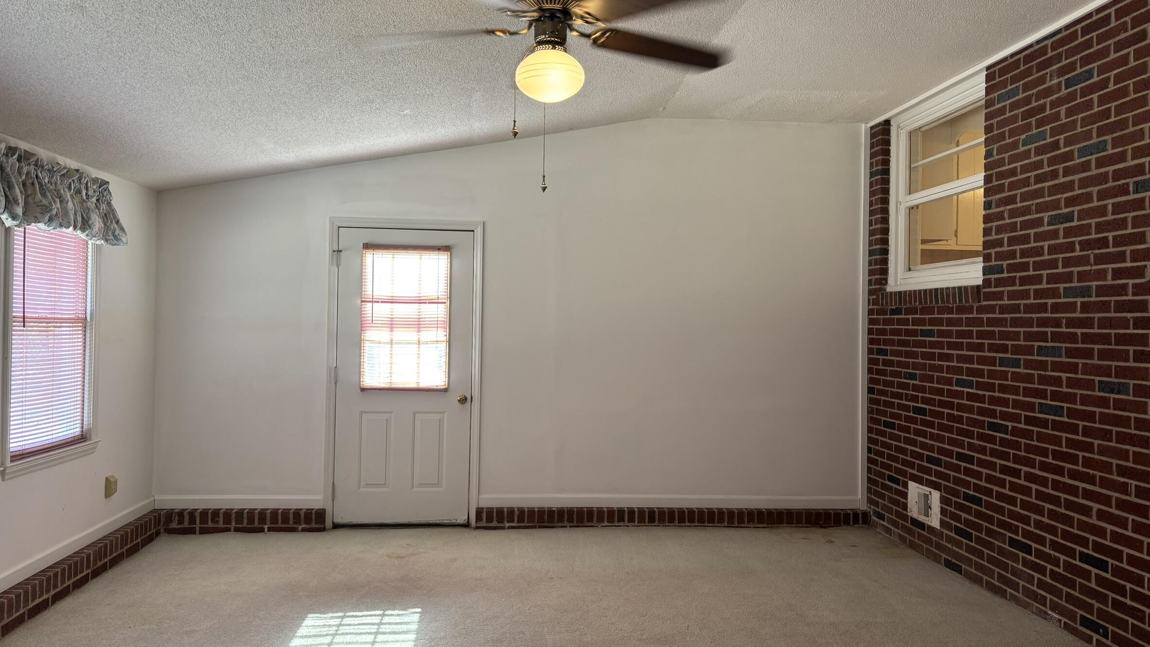 772 Hillsboro Road Orangeburg, SC 29118 - Photo 28 of 36 Sunroom