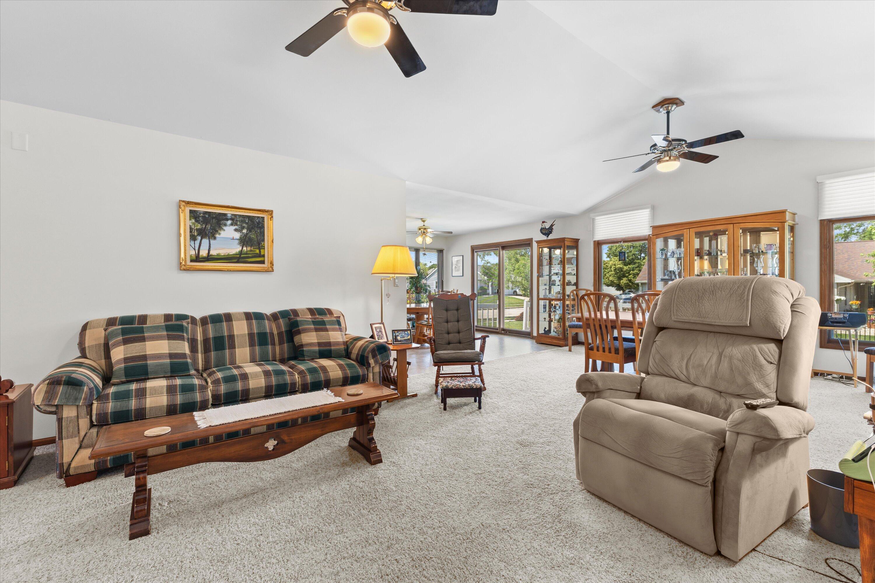 4922 26th Street Kenosha, WI 53144 - Photo 5 of 40 39-KCM-66
