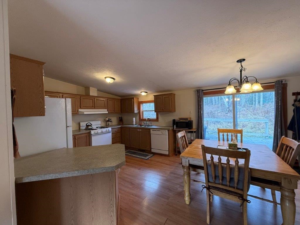 7 Breezy Point Road Warren, NH 03279 - Photo 10 of 46 Gallery Image 10