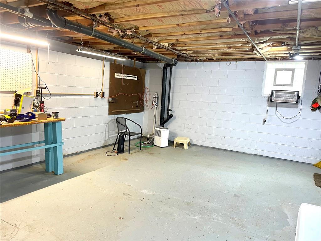 472 West Sunbury Road Butler, PA 16001 - Photo 28 of 39 a view of a room with gym equipment