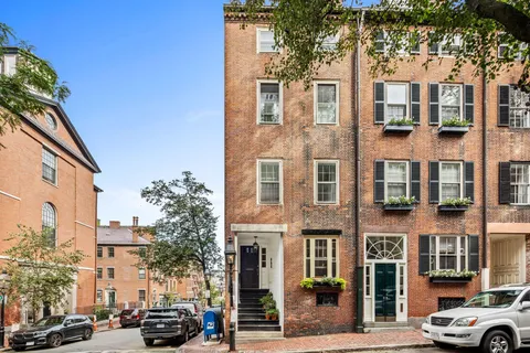 $1,199,000 | 65 Pinckney Street, Unit 2, Boston, MA 02114
