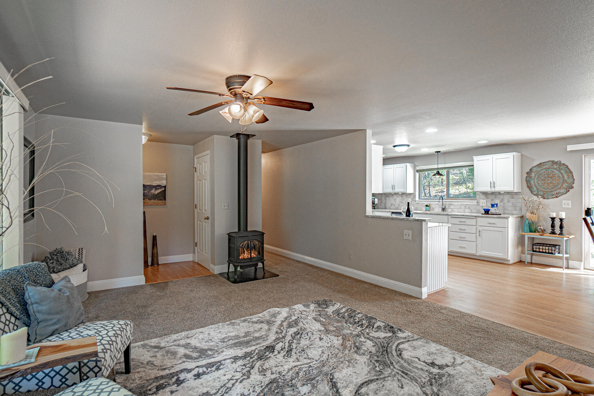 5976 New Hope Road Grants Pass, OR 97527 - Photo 25 of 76 DSC01897-HDR