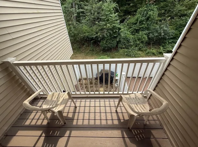 $315,000 | 207 Edgebrook Drive, Unit 211, Boylston, MA 01505