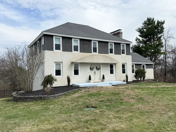 $670,000 | 15 Birch Hill Road, West Brookfield, MA 01585