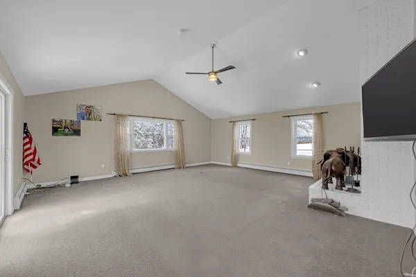 $670,000 | 15 Birch Hill Road, West Brookfield, MA 01585