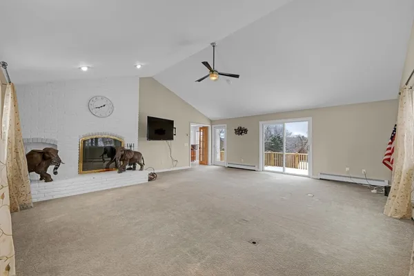 $670,000 | 15 Birch Hill Road, West Brookfield, MA 01585