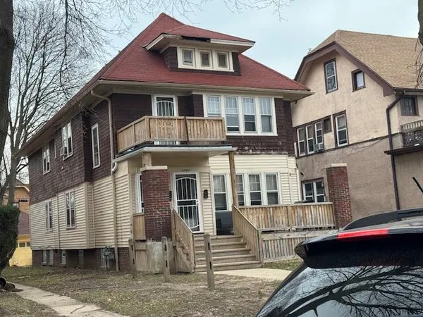 $169,900 | 2760 North 47th Street, Unit 2762, Milwaukee, WI 53210