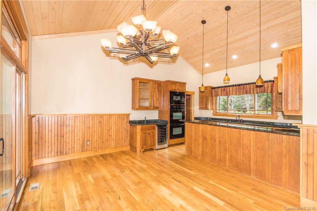 296 Timberlane Road Waynesville, NC 28786 - Photo 11 of 33 Gallery Image 11