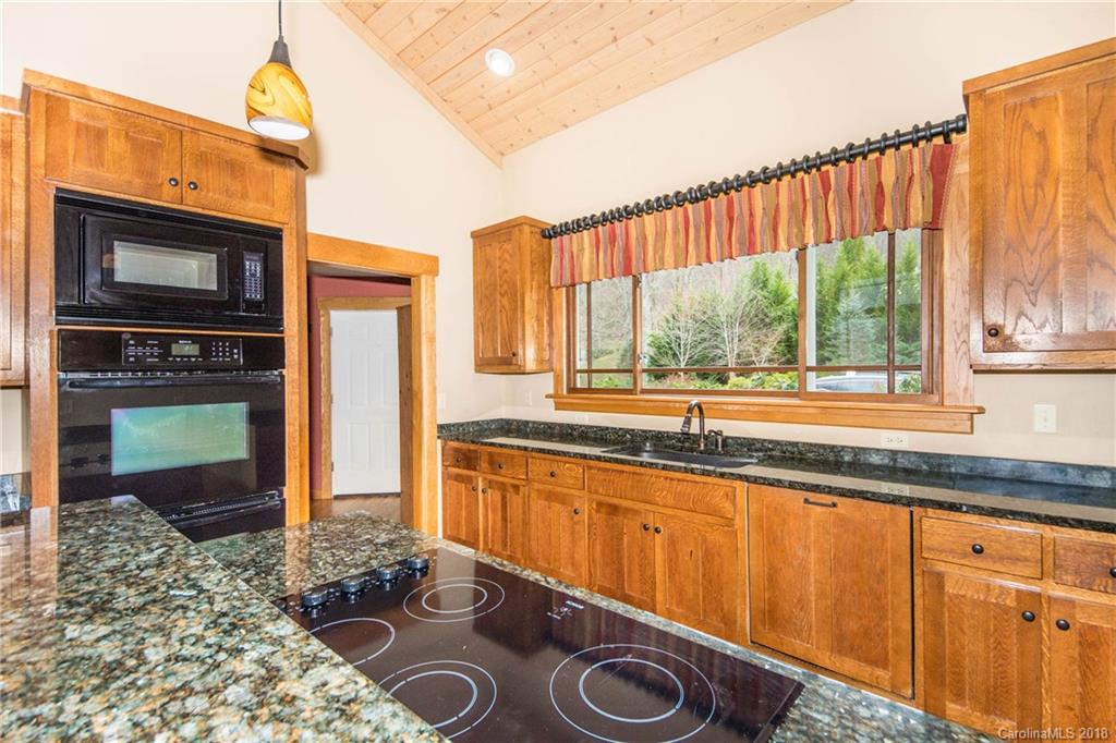 296 Timberlane Road Waynesville, NC 28786 - Photo 16 of 33 Gallery Image 16