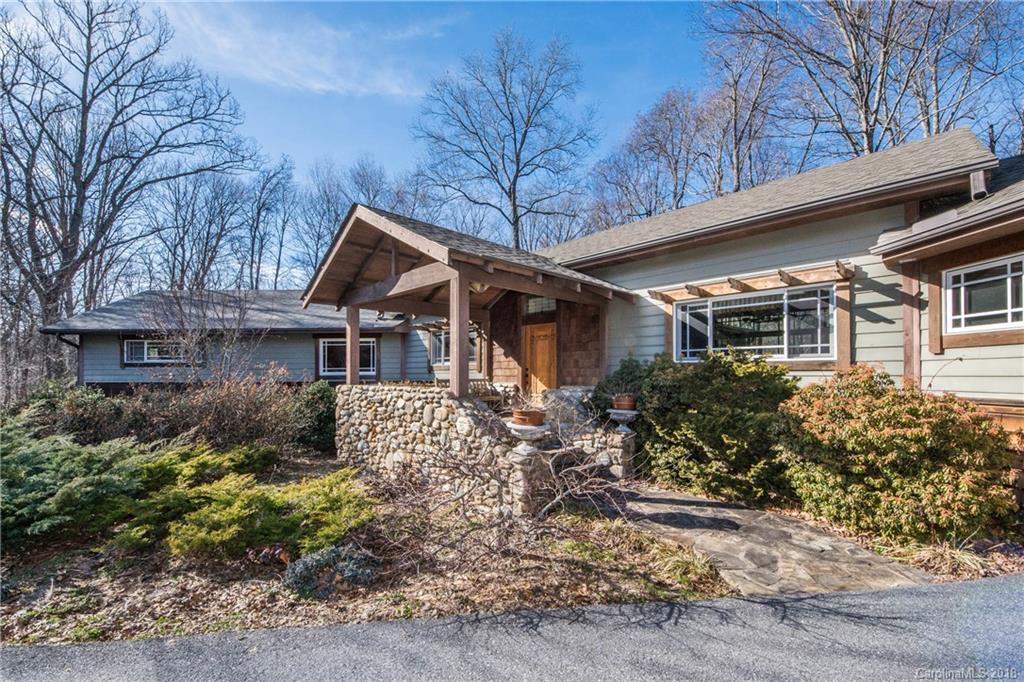 296 Timberlane Road Waynesville, NC 28786 - Photo 4 of 33 Gallery Image 4