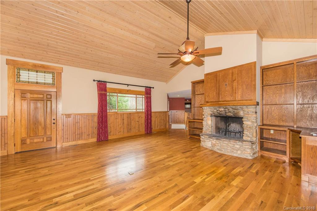 296 Timberlane Road Waynesville, NC 28786 - Photo 7 of 33 Gallery Image 7