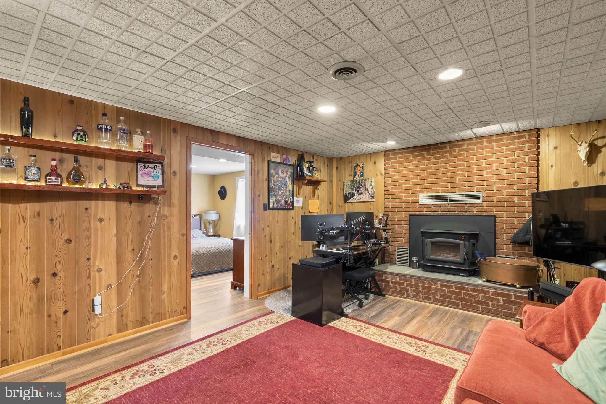 7301 Chrome Mine Road Gaithersburg, MD 20882 - Photo 31 of 45