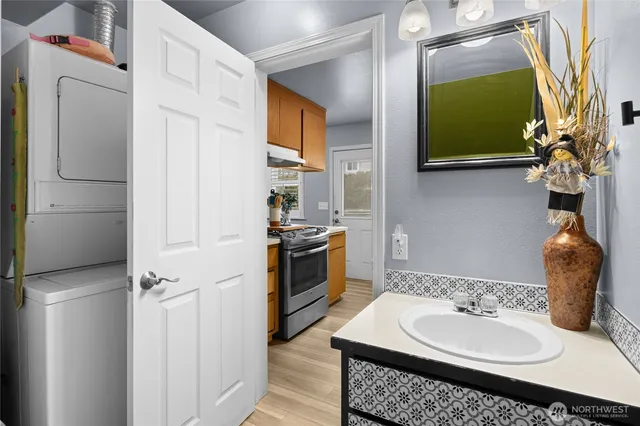 $345,000 | 10904 62nd Street East, Puyallup, WA 98372