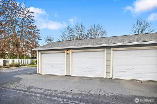 $345,000 | 10904 62nd Street East, Puyallup, WA 98372