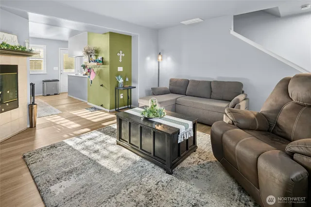 $345,000 | 10904 62nd Street East, Puyallup, WA 98372