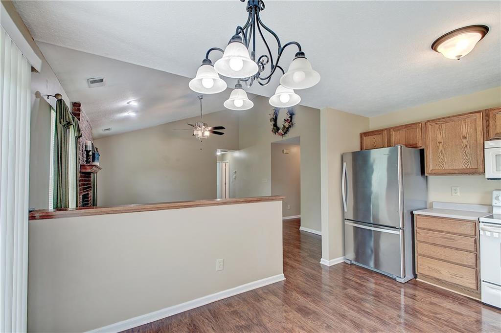 11212 Boston Way Fishers, IN 46038 - Photo 13 of 37
