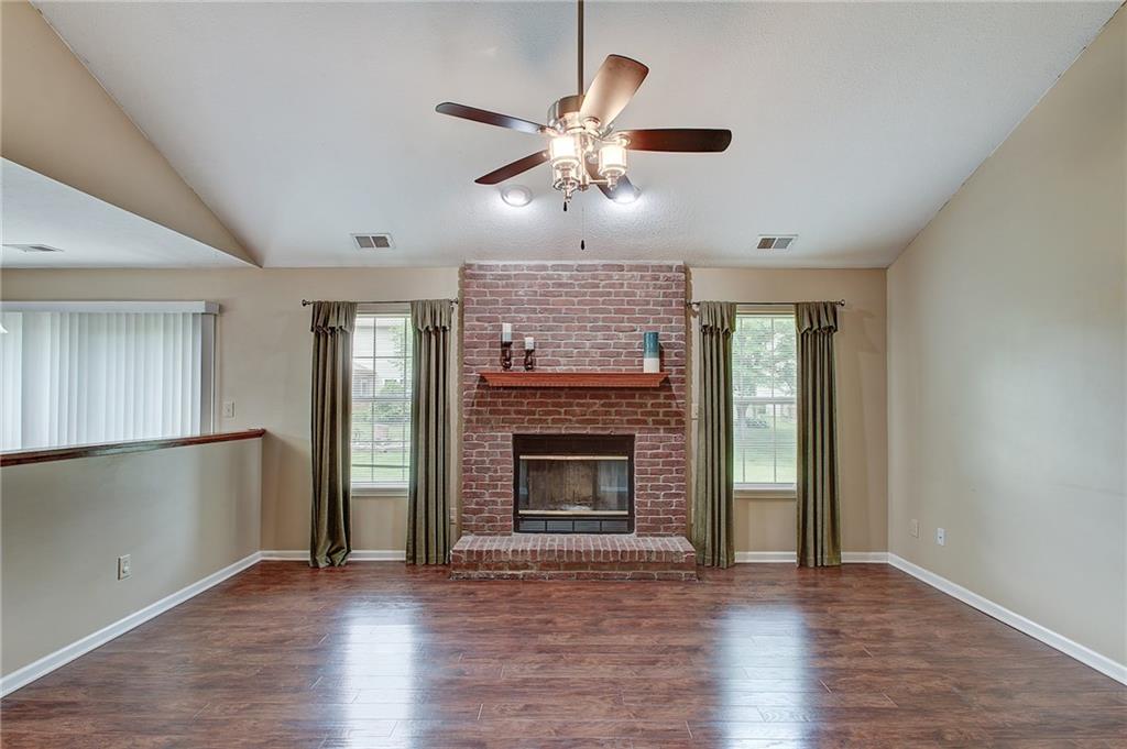 11212 Boston Way Fishers, IN 46038 - Photo 4 of 37
